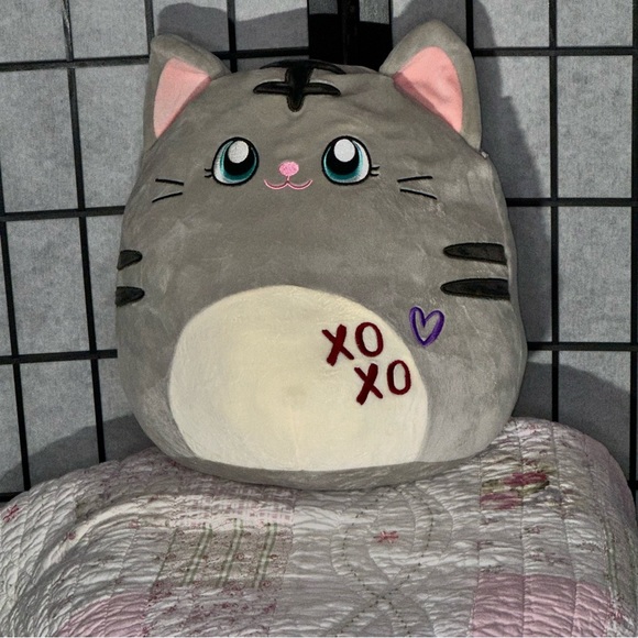 Squishmallows Carson the Gray Cat 8 in XOXO Large Plush Stuffed Animal - Picture 7 of 7